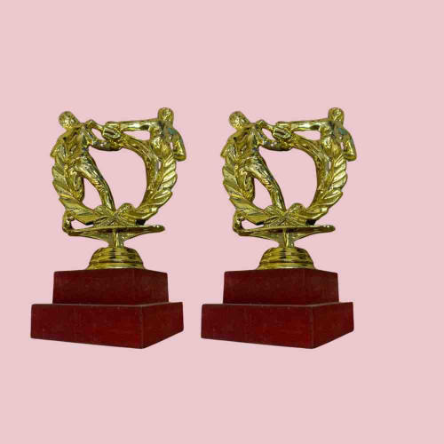 Karate Statue Trophy (12pcs)