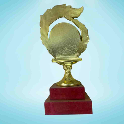 Victory Circle Trophy (1pcs)