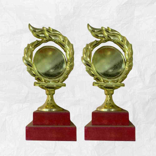 Victory Circle Trophy (12pcs)