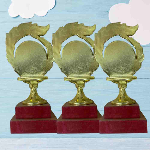 Victory Circle Trophy (24pcs)