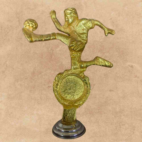 Victory Kick Trophy (1pcs)