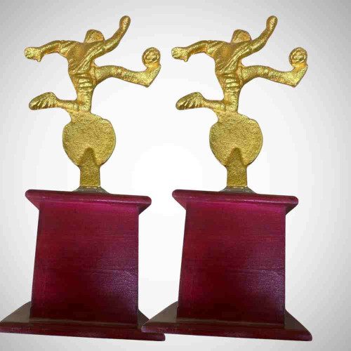 Victory Kick Trophy (12pcs)