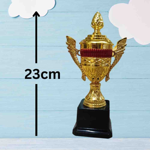 The Honor Crest Trophy (1pcs)