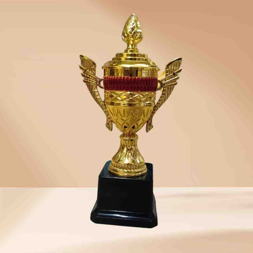 The Honor Crest Trophy (1pcs)