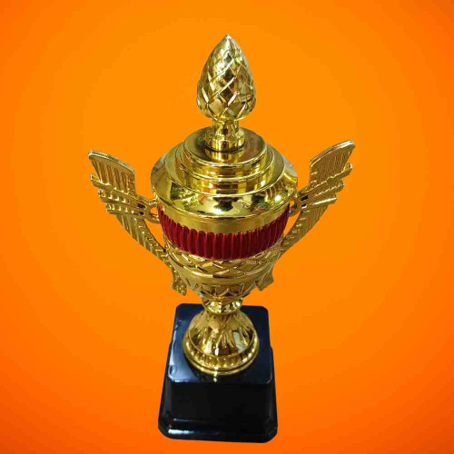 The Honor Crest Trophy (1pcs)