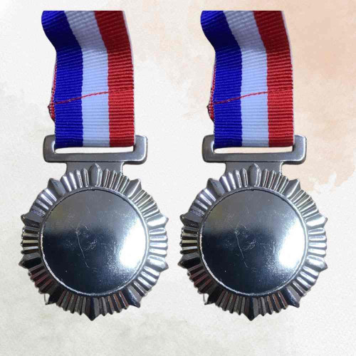 Star Small Silver Medal (12pcs)