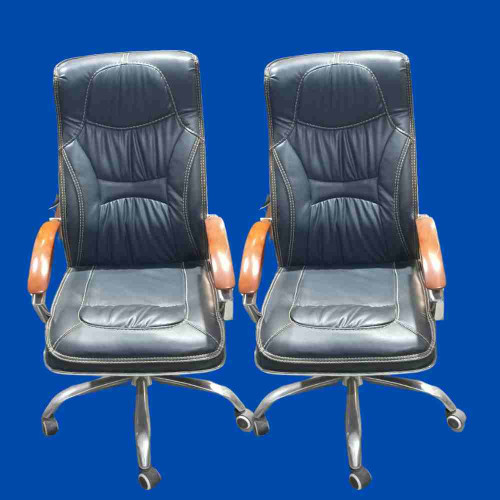 Black Leather High-Back Executive Chair with Wooden Armrest (12pcs)