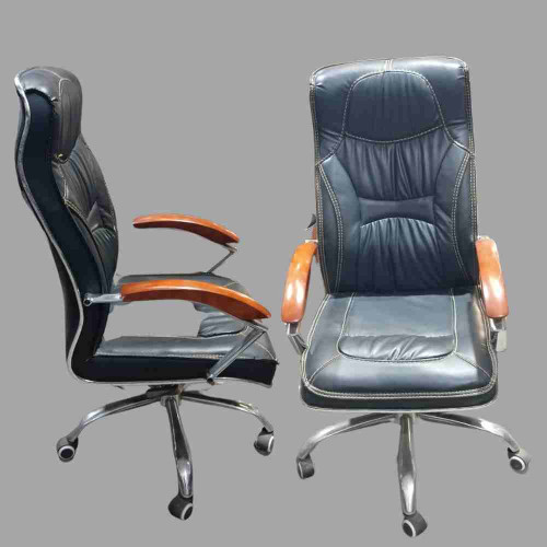 Black Leather High-Back Executive Chair with Wooden Armrest (12pcs)